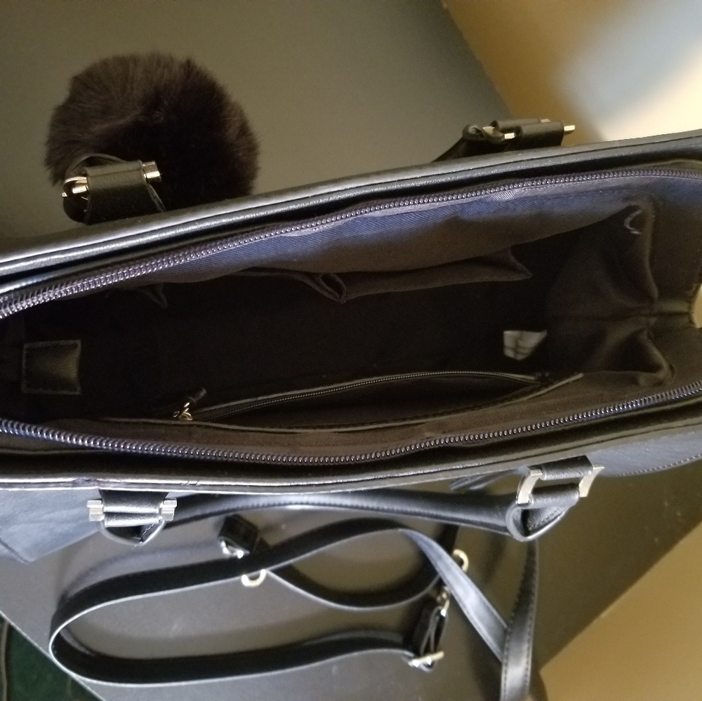 Purse - Picture 3 of 3